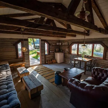 Luxury tent Laawu Kultaa